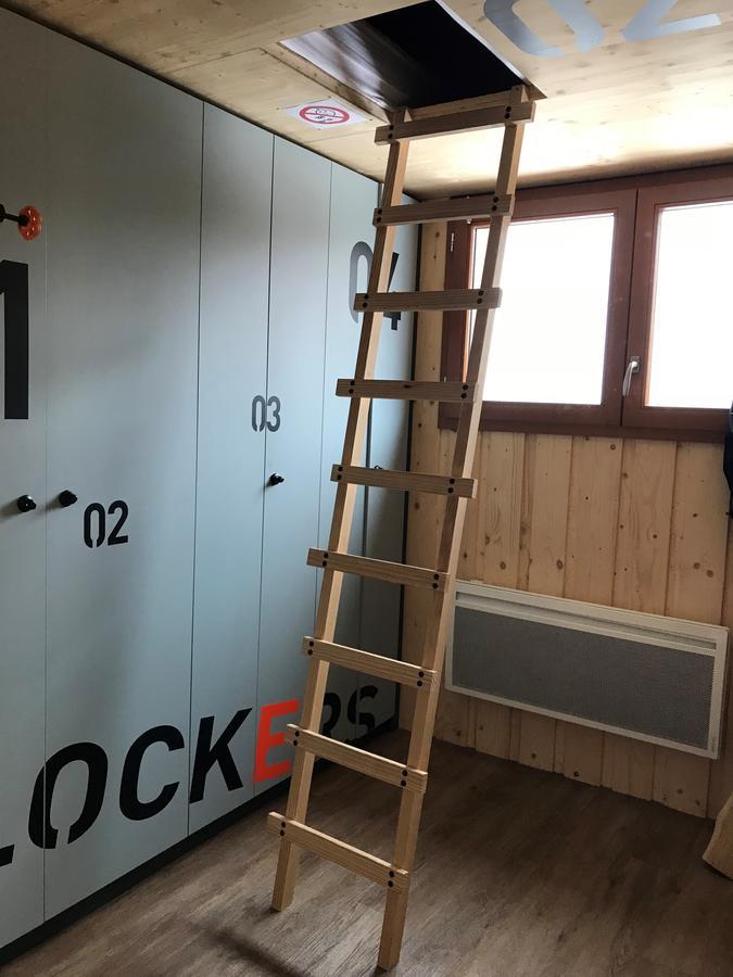 Moontain Hostel Oz Εξωτερικό φωτογραφία